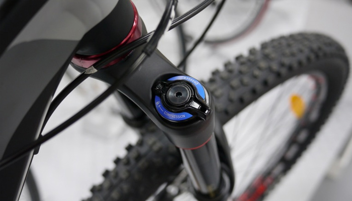 how to adjust bike suspension
