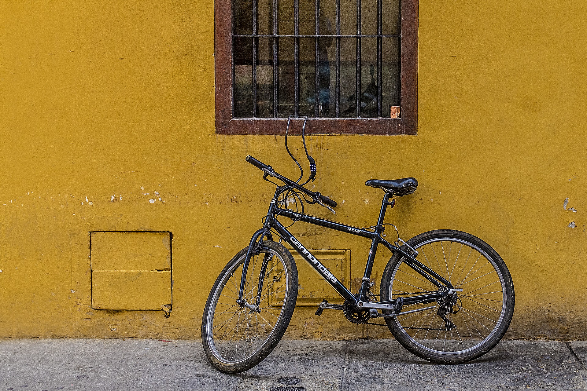 Bike get locked at the house’s window
