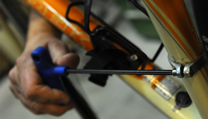 how to adjust bike suspension